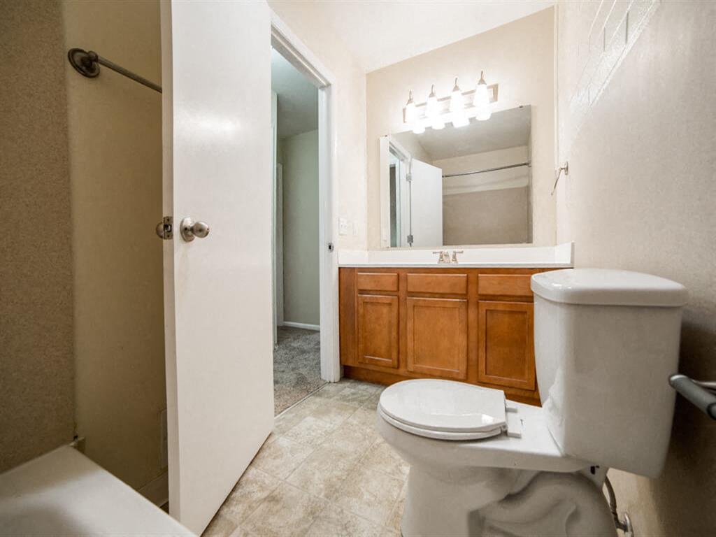 Monon Living Image 80