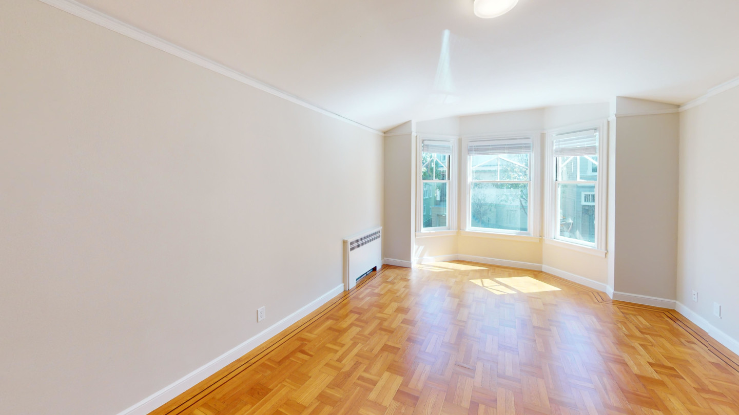 915 Pierce Image 10