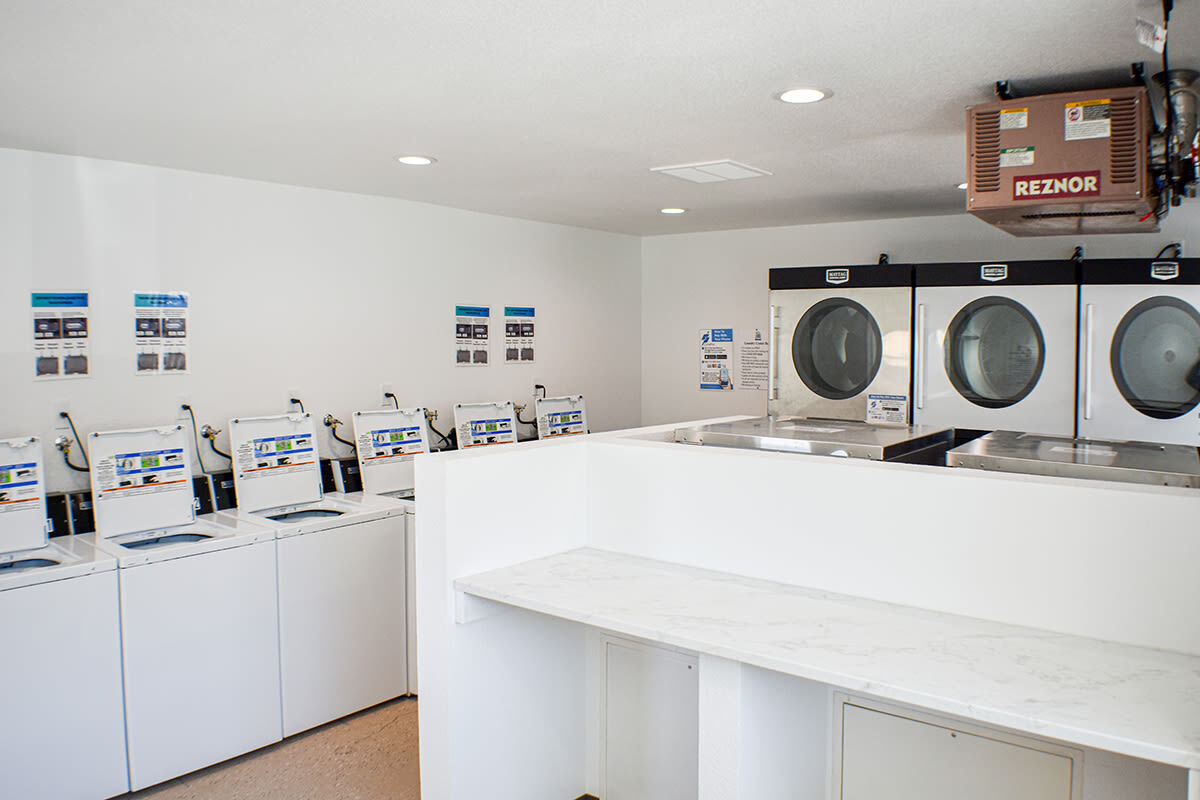 Home Suites Image 18