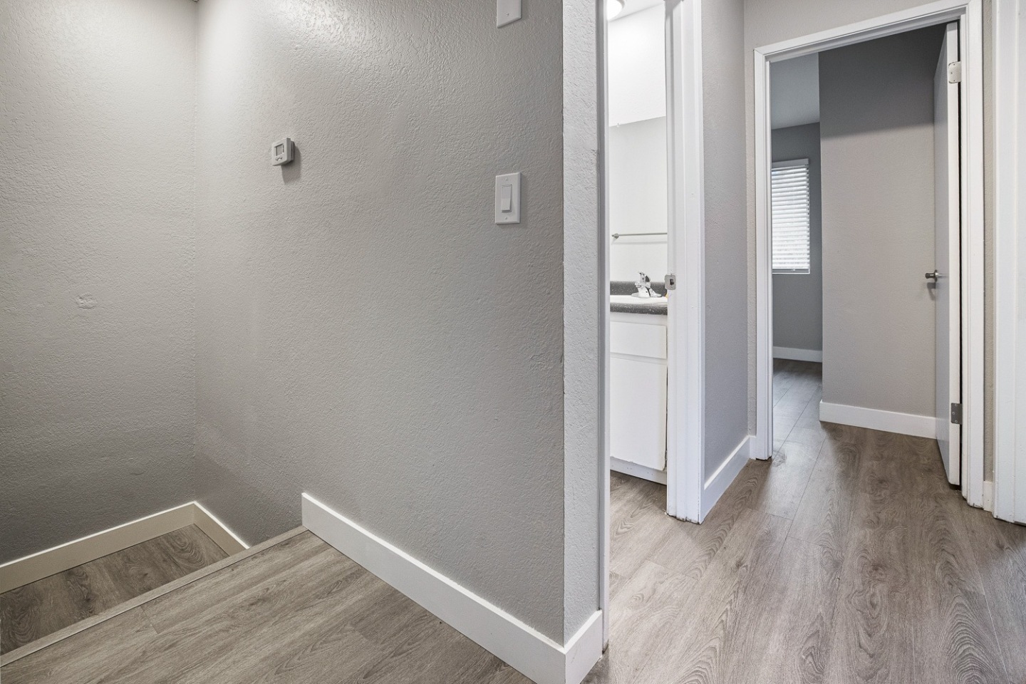 Oak Park Townhomes Image 16