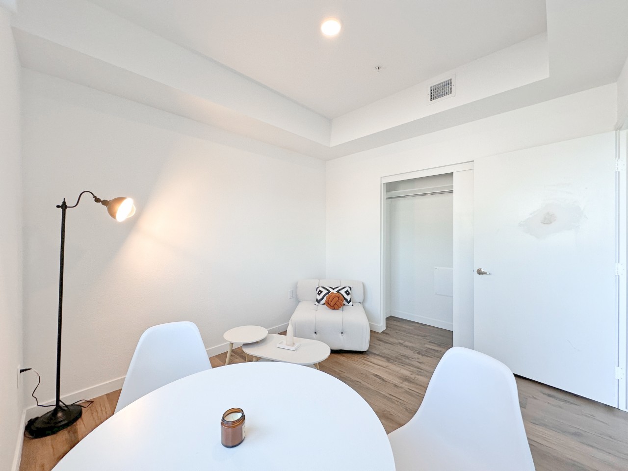 Maxwell Apartments Image 15