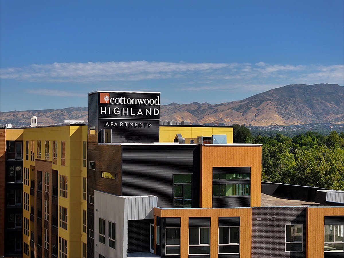 Cottonwood Highland Image 2