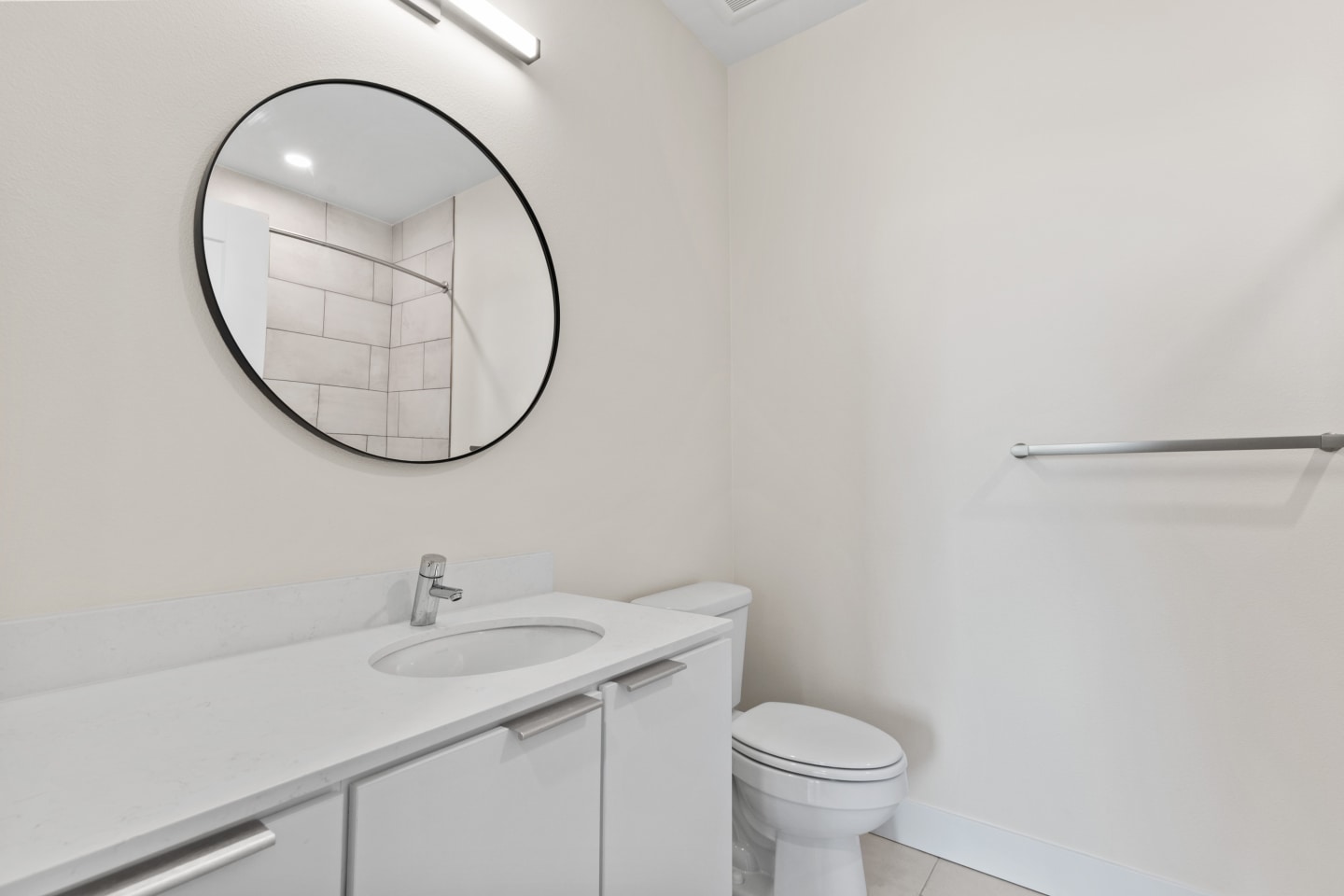 Frameline Apartments Image 22