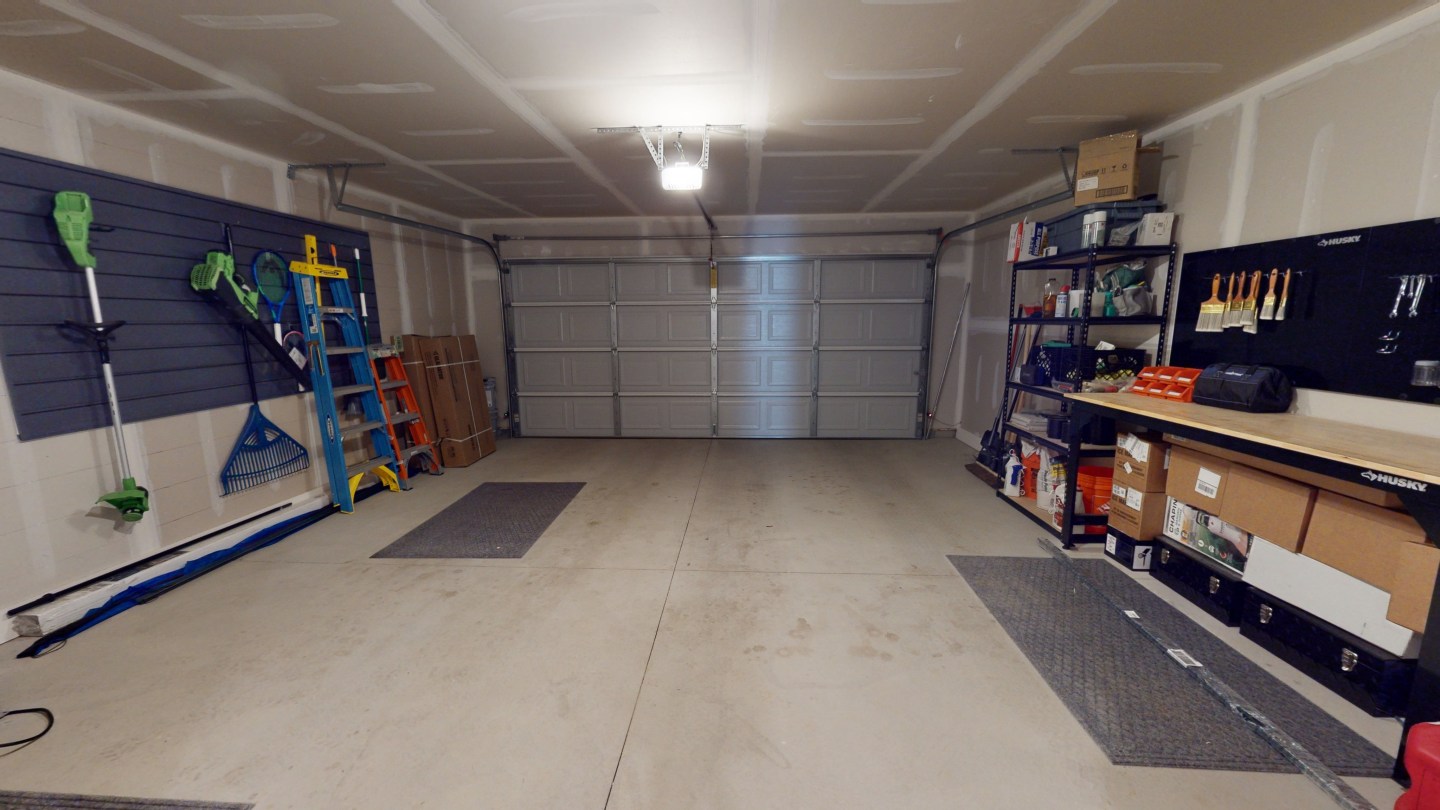 Insignia Apartments Image 12