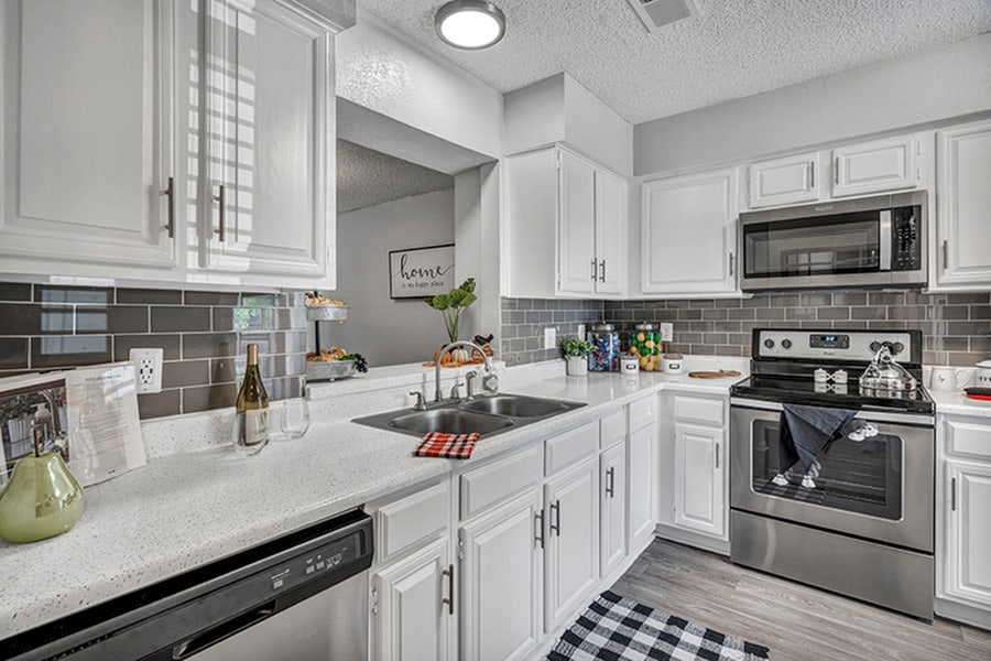 Las Colinas Heights Apartment Homes Image 12