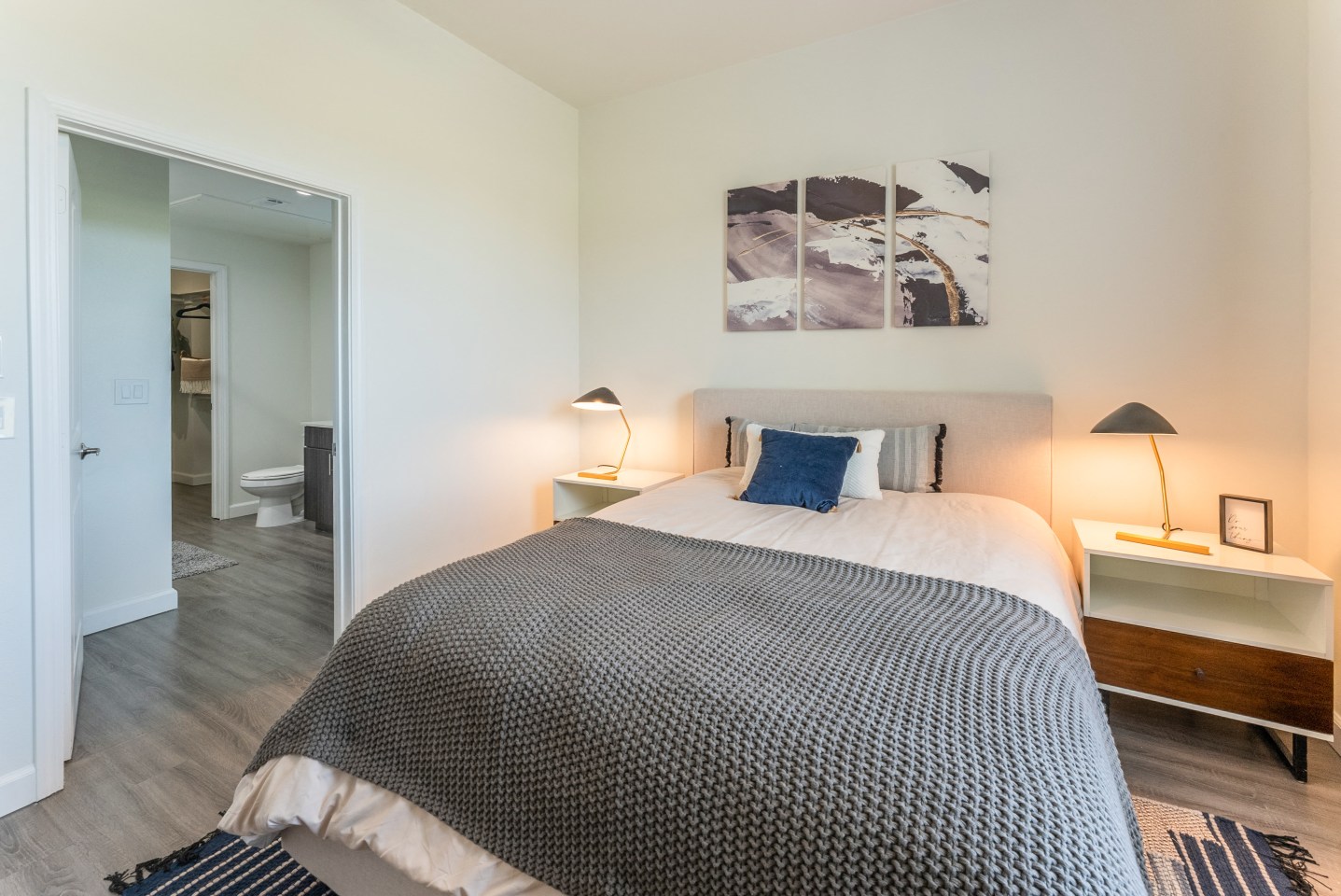 The Residences at 3000 Bardin Image 10