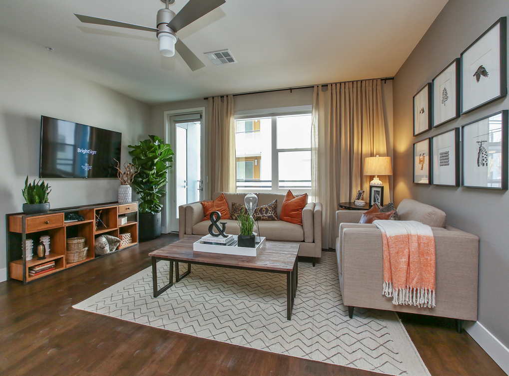 AMLI Uptown Orange Image 30