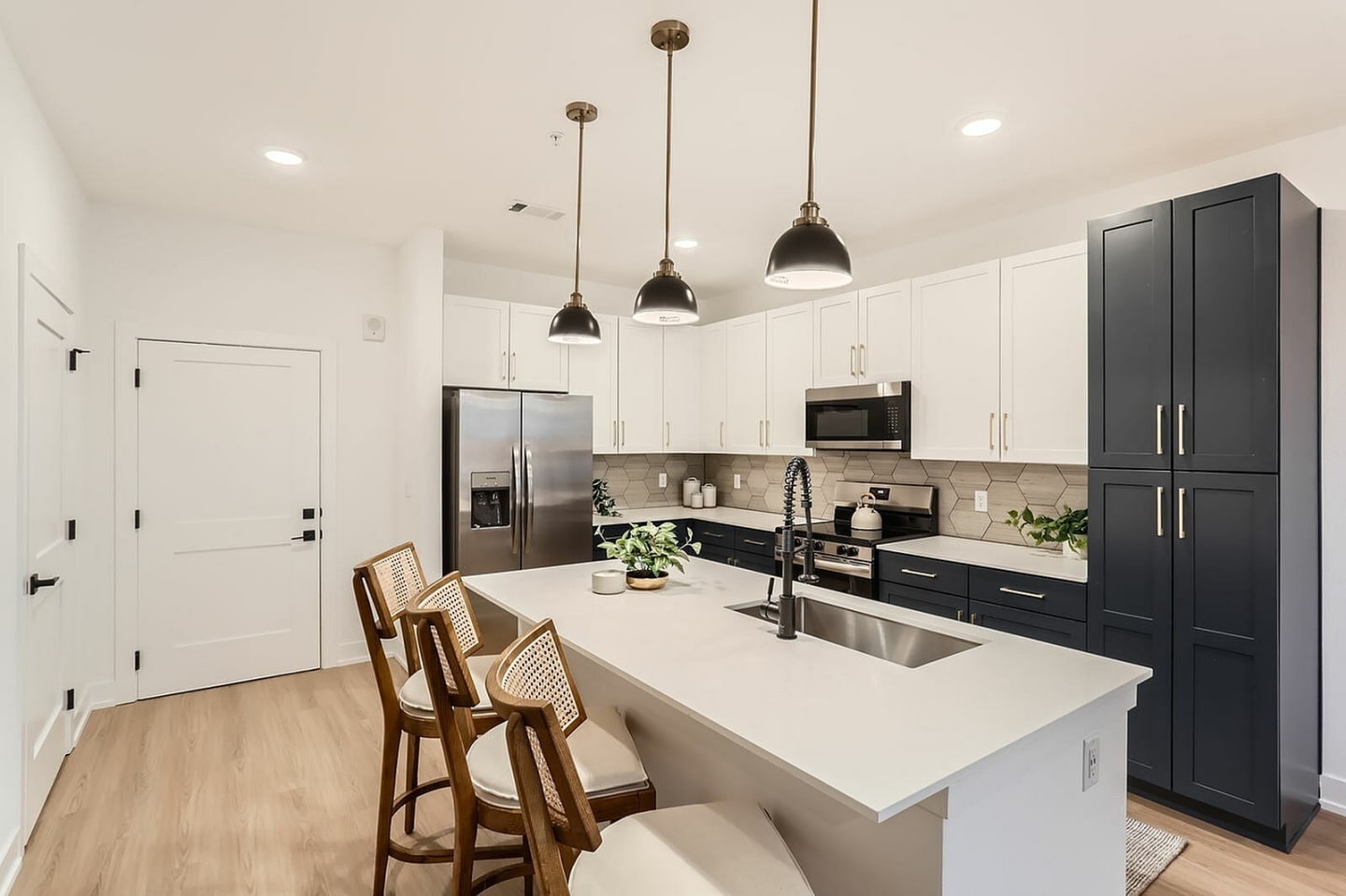 Ara Townhomes & Flats Image 8