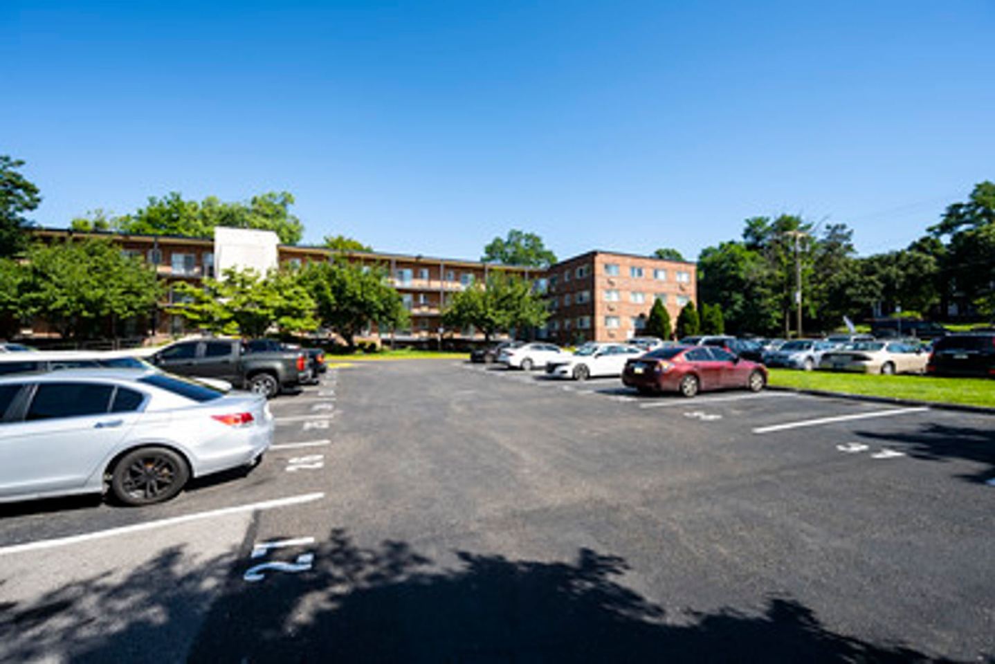 Walnut Terrace Image 7