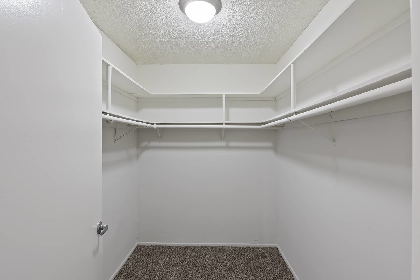 The Jessica Apartments Image 9