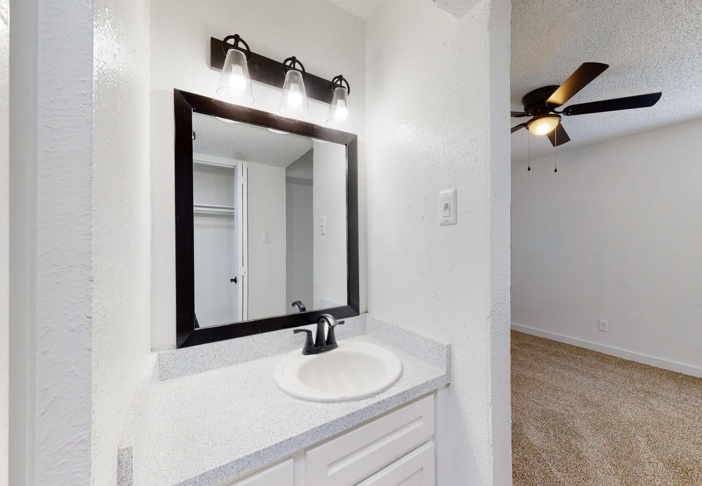 Regency Apartments Image 11