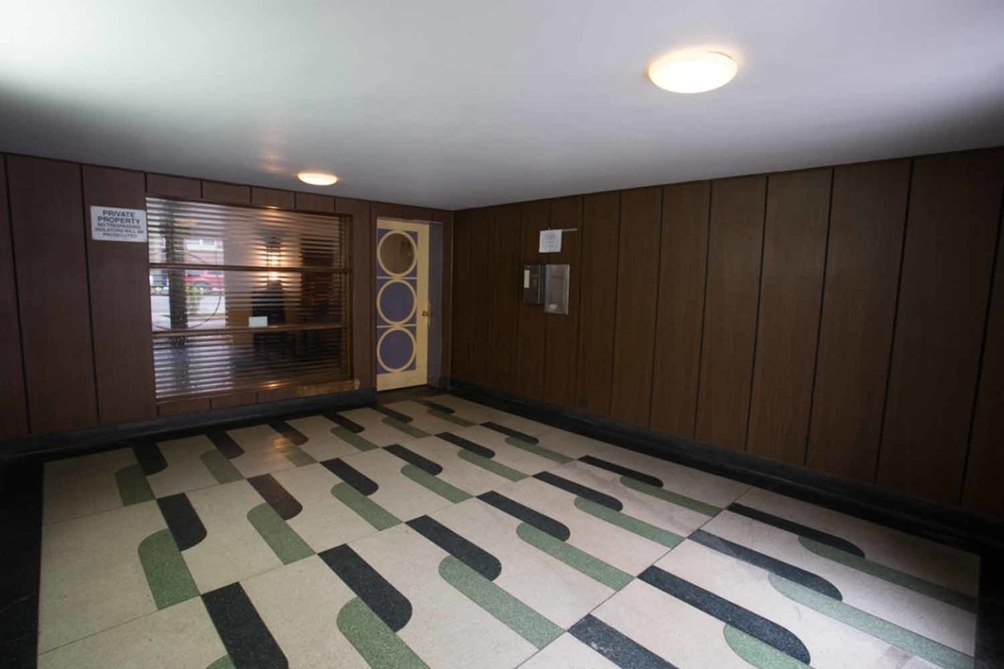 5337 S. Hyde Park Boulevard Image 9