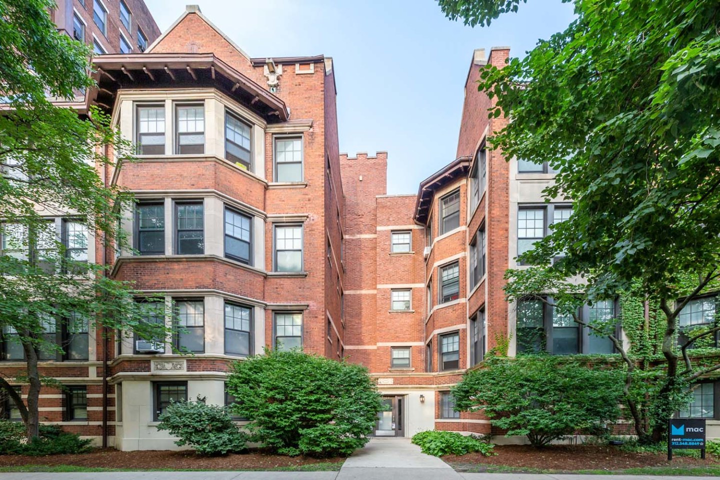 5325 S. Hyde Park Boulevard Image 7