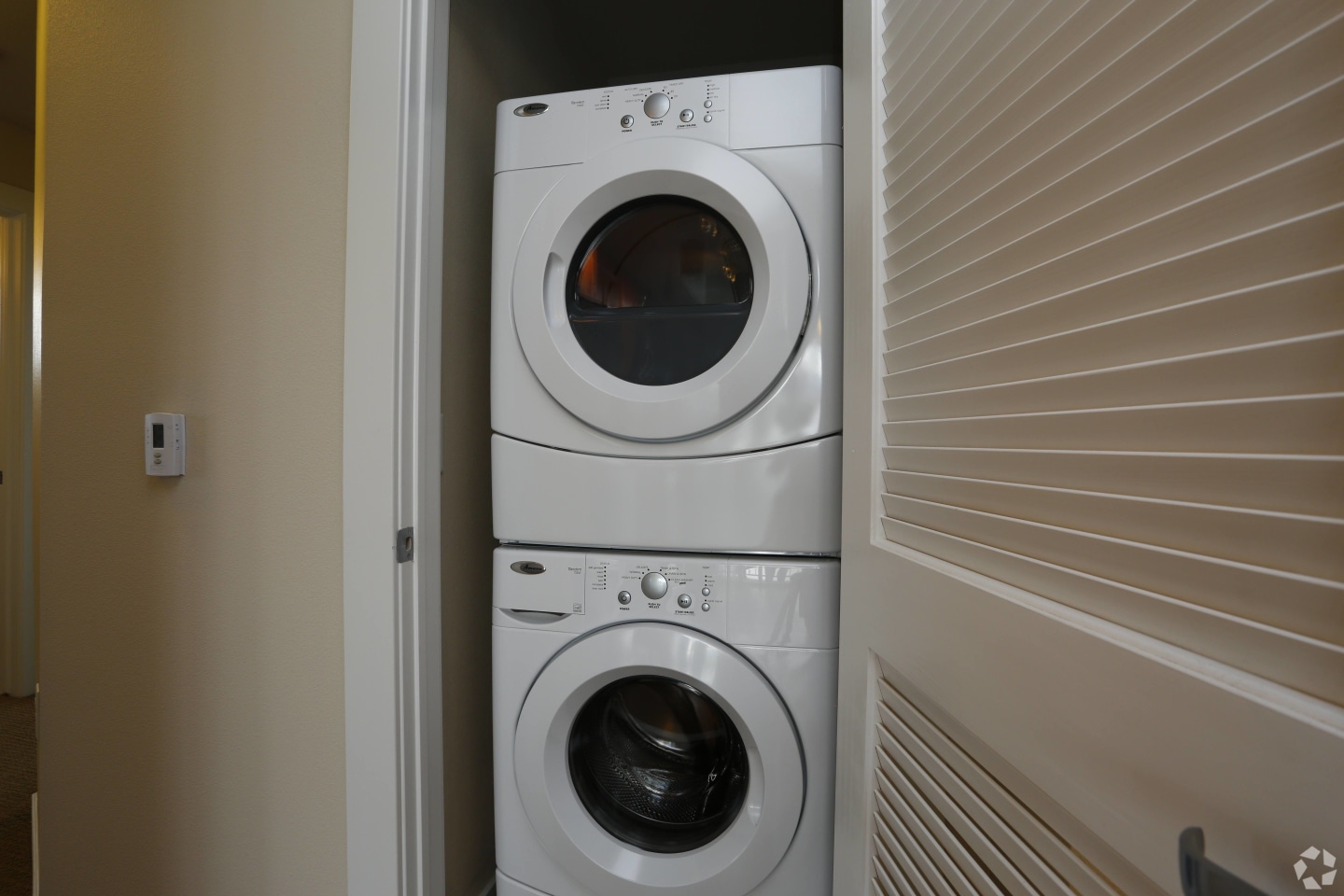 Lake Vista Apartment Homes Image 19