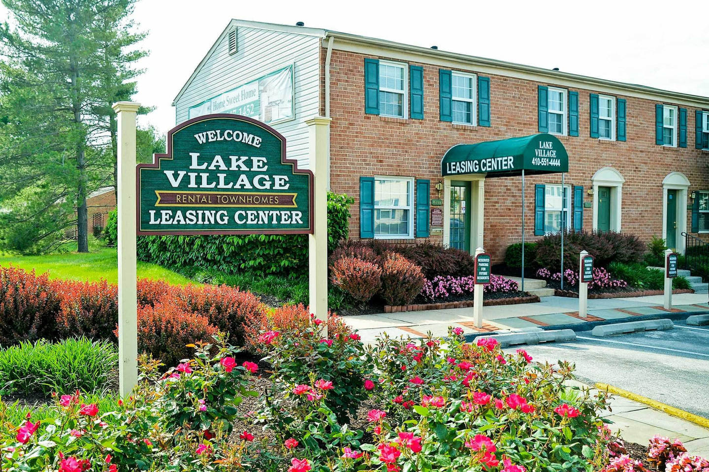 Lake Village Townhomes Image 3