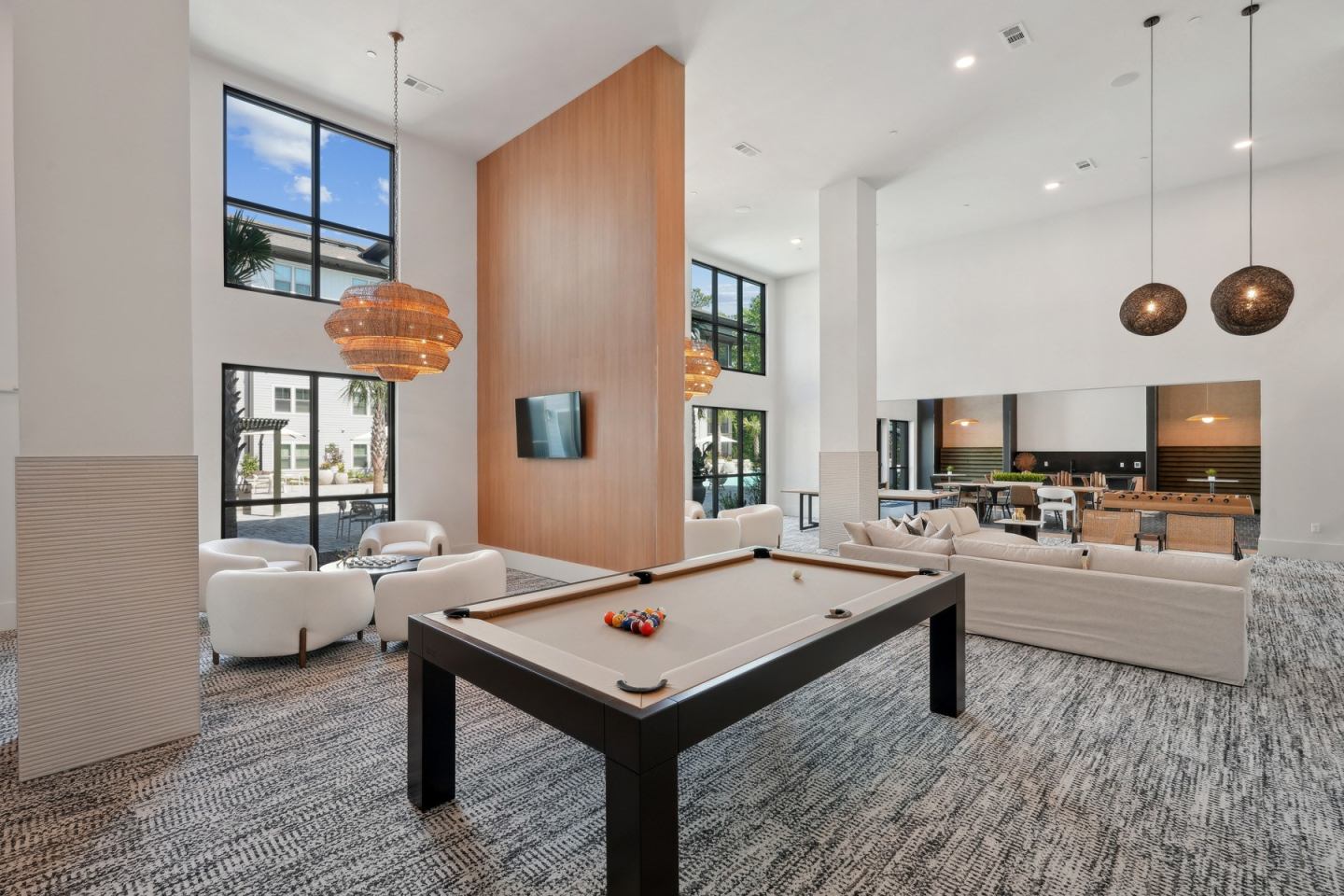 Solay Carnes Crossroads Apartments Image 8