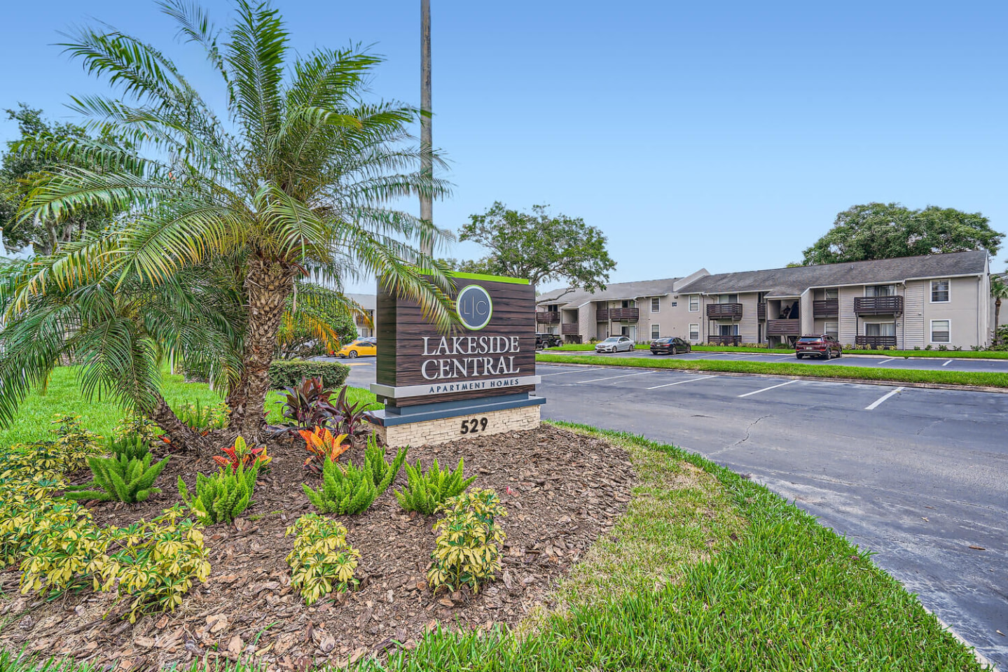 Lakeside Central Apartments Image 36