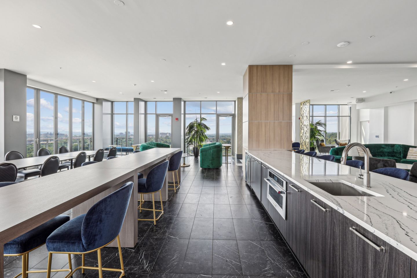 DelRay Tower Image 54