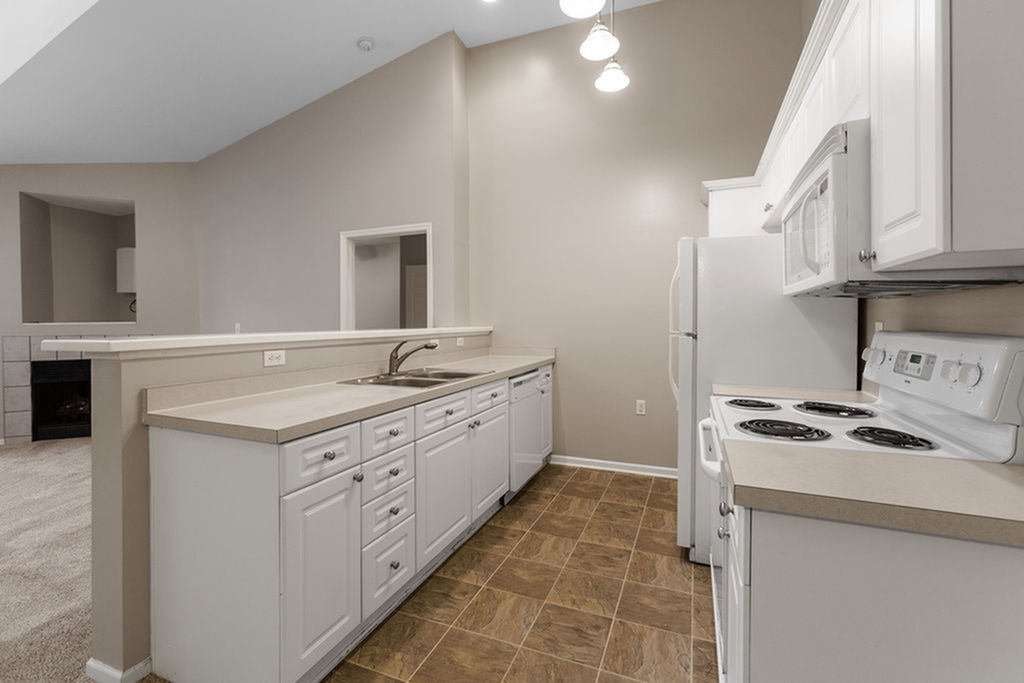 Marble Cliff Commons Image 48