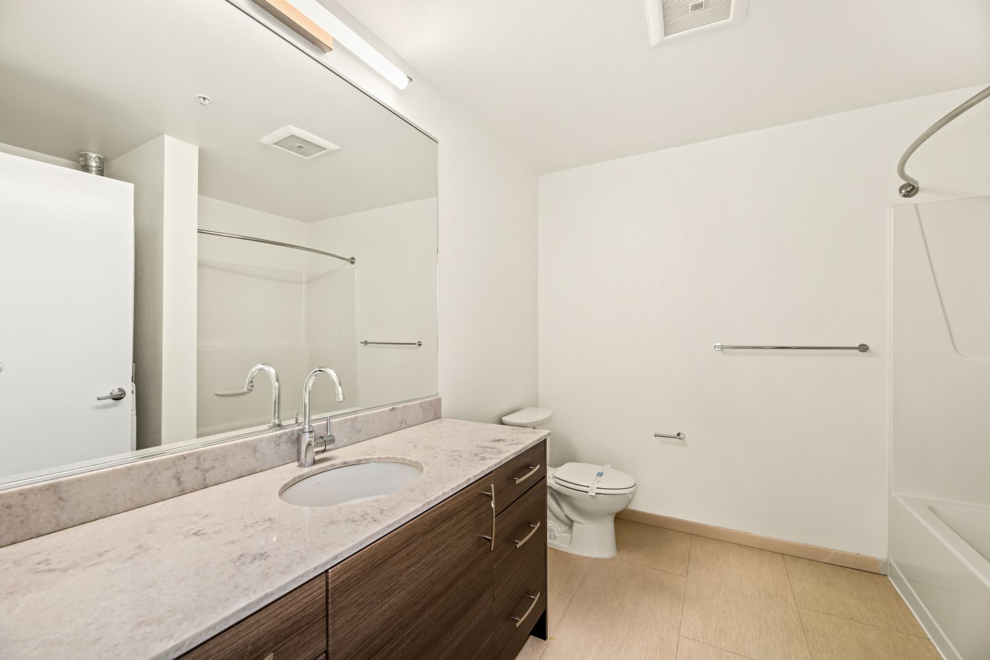 Green Lake Village Image 15
