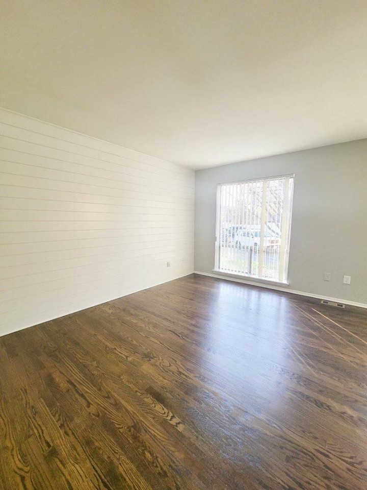 Breckenridge Apartments Image 3