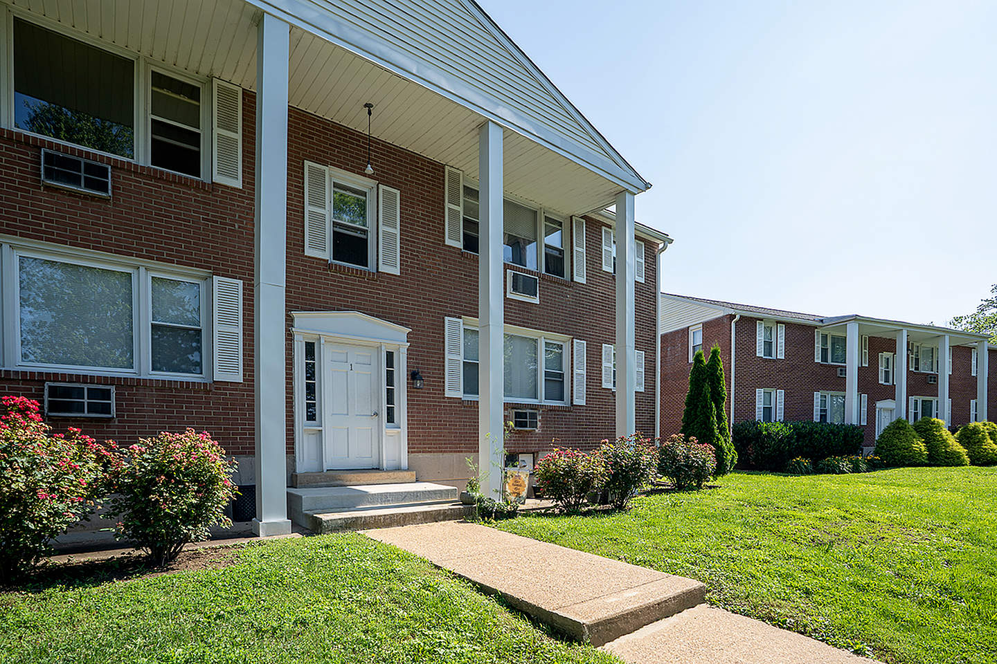 Larkwood Place Apartments Image 19