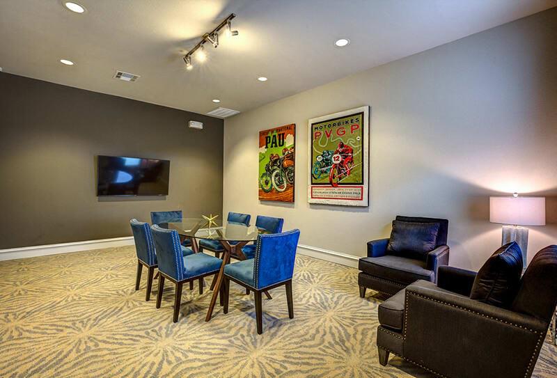 Residence at Gateway Village Image 12