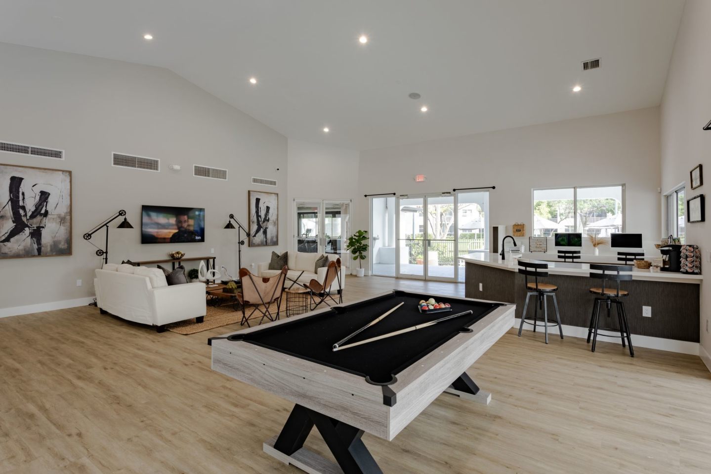 Welleby Lake Club Apartments Image 9