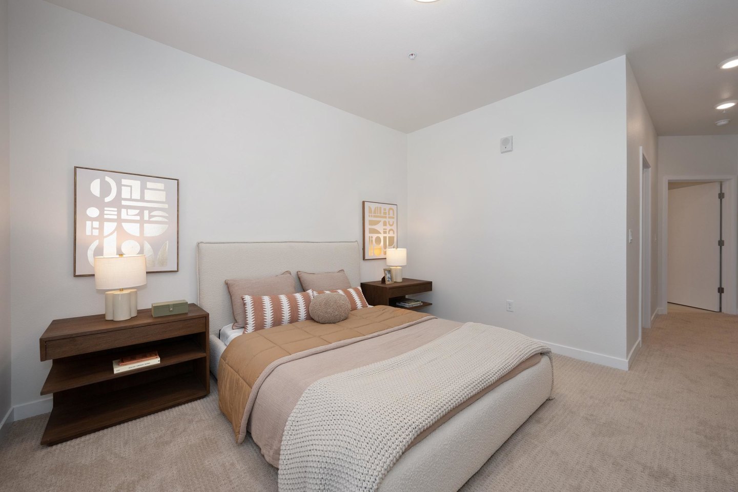 Halcyon Apartments Image 177