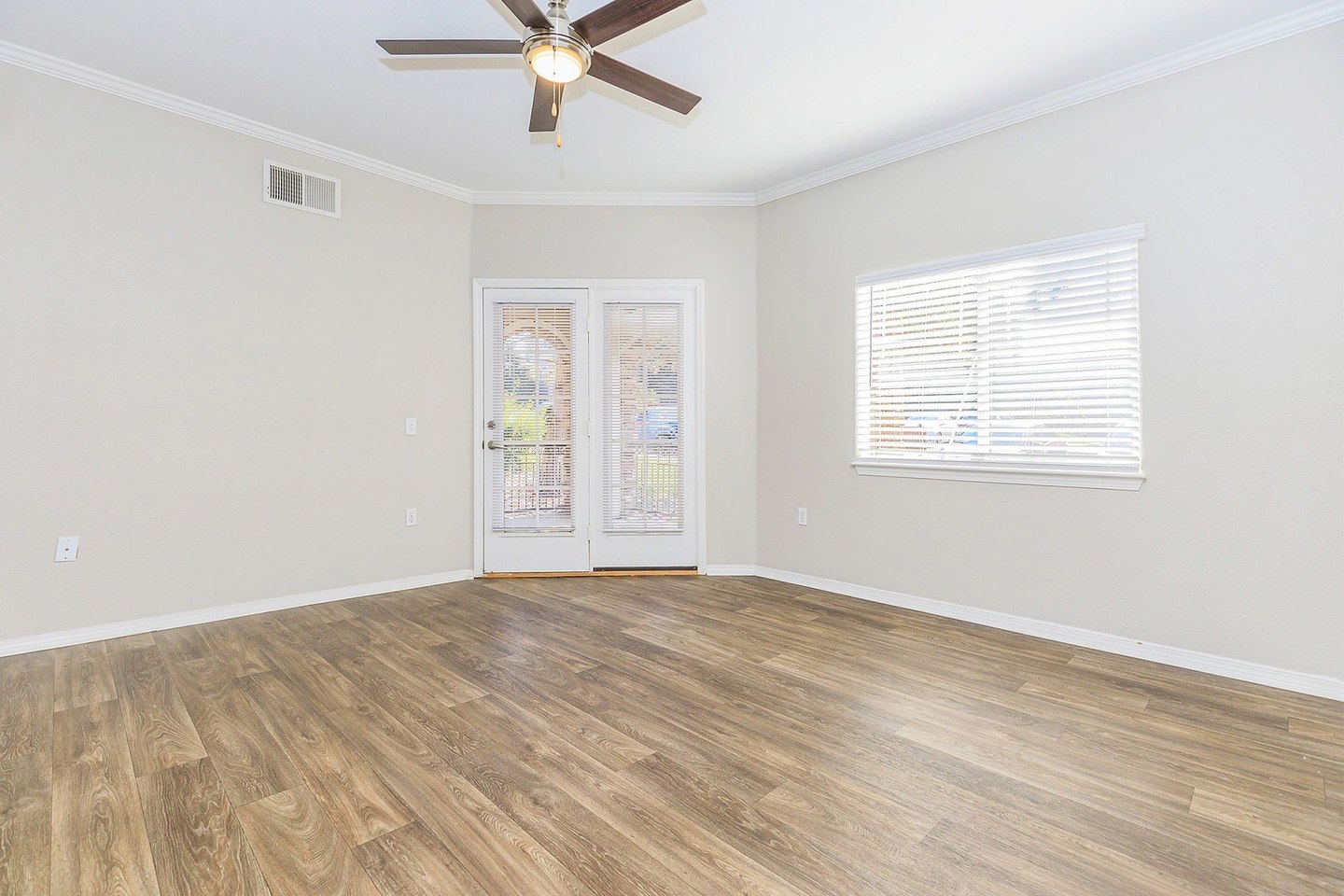 Creekside At Palmer Park Apartments Image 11