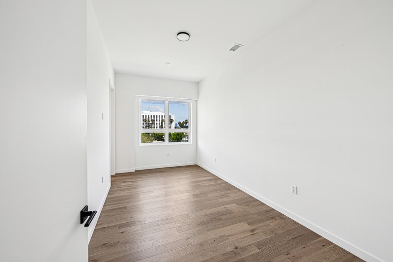 701 Hudson Image 9