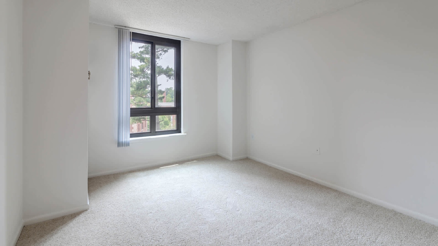 Connecticut Heights Image 51