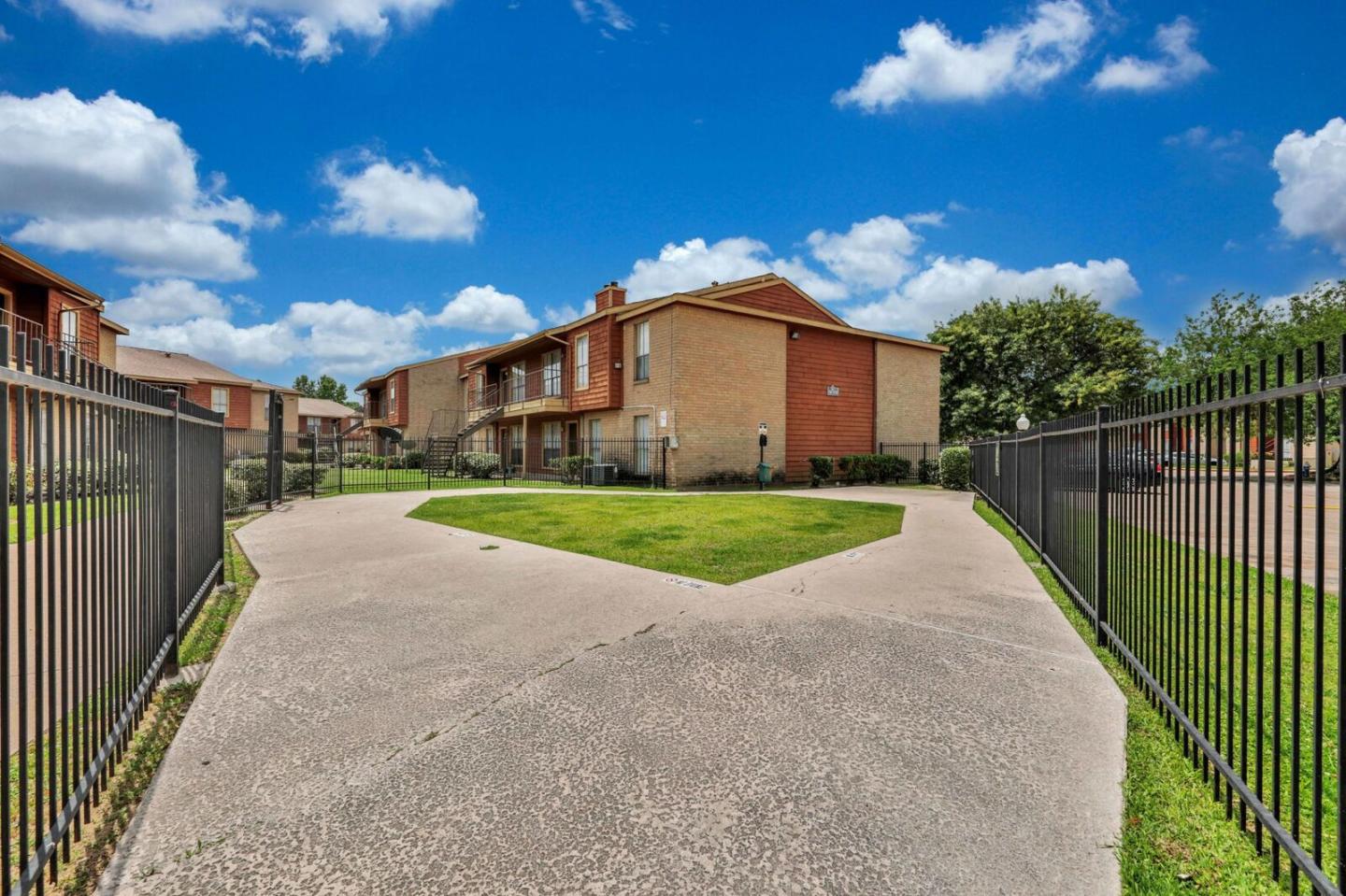 Inwood Grove Image 40