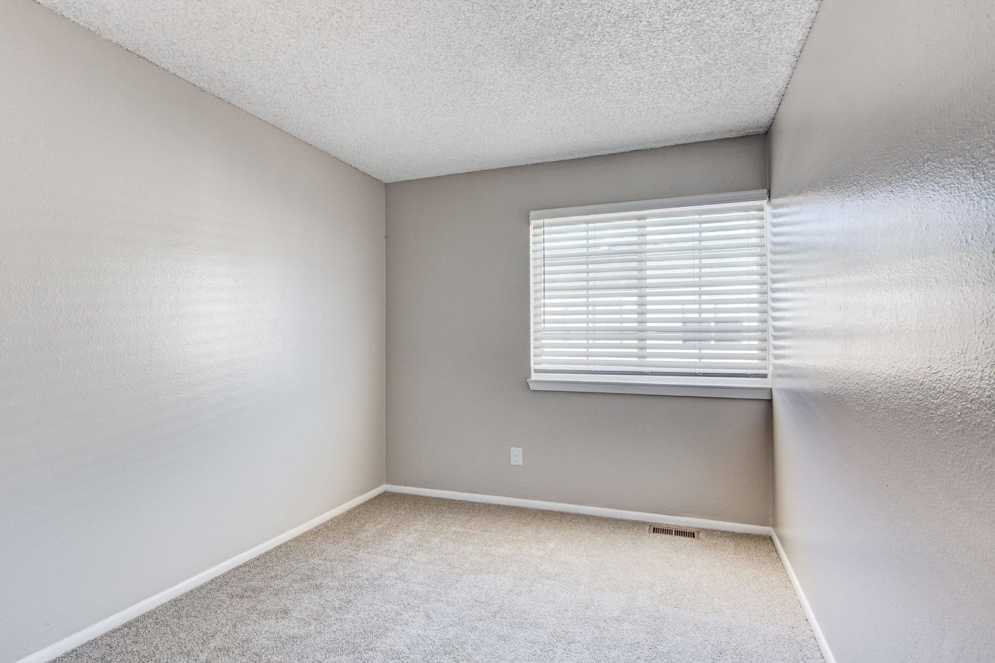 Briar Grove Townhomes Image 95