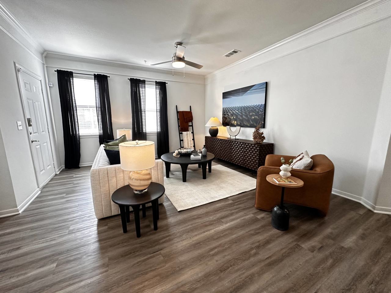 Grand Villas at Katy Image 5