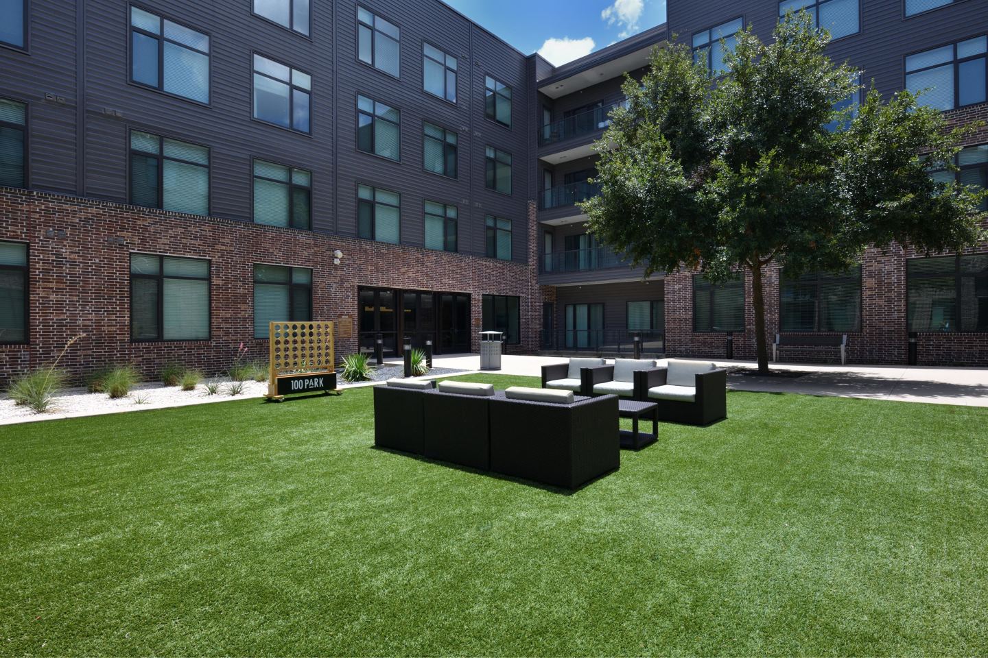 100 Park Image 9
