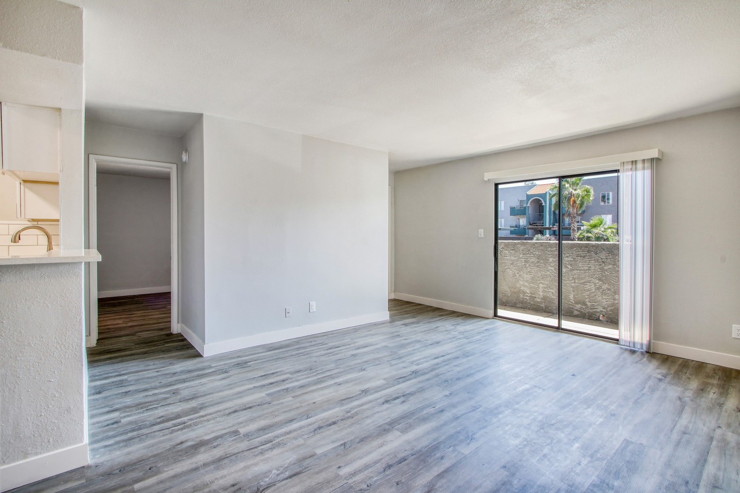 Broadway Vista Apartments Image 19