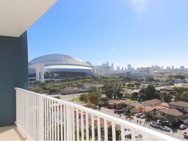 Stadium Tower Image 16