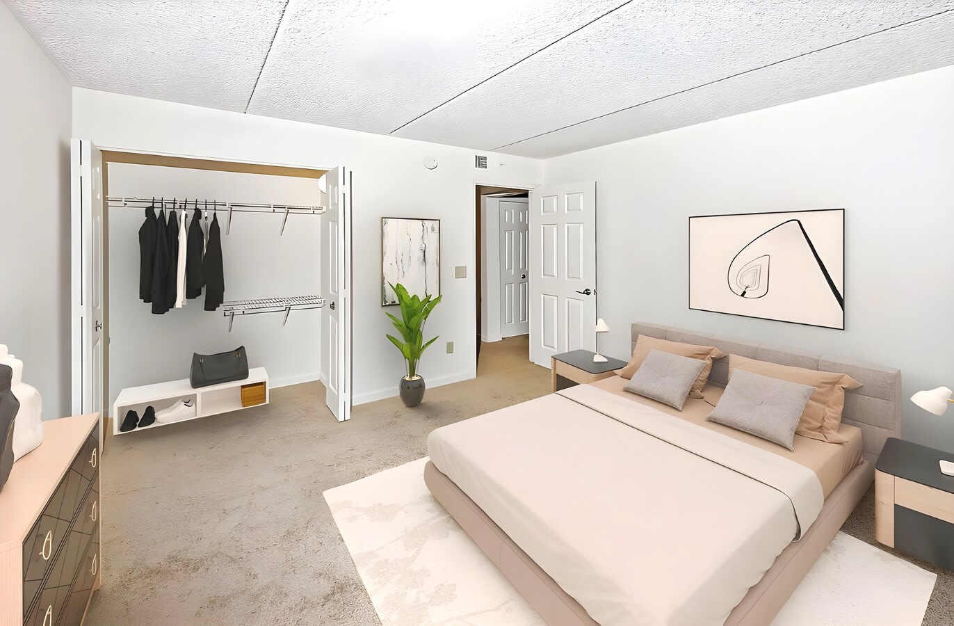 French Court Apartments Image 7