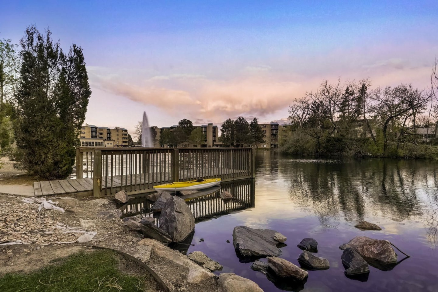 Lakeview Towers at Belmar Image 23
