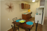 Village Oaks Apartments Image 6