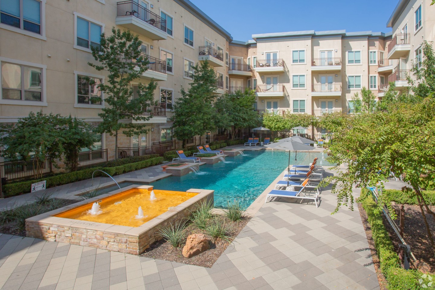 Fountain Pointe Las Colinas Image 28