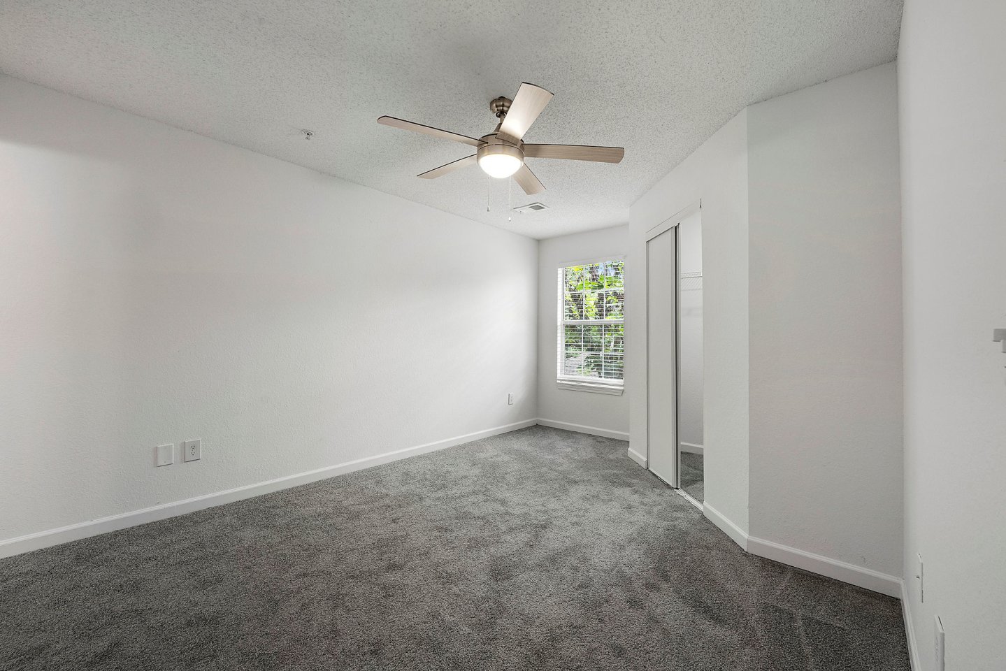 Eastlake Gardens Image 15