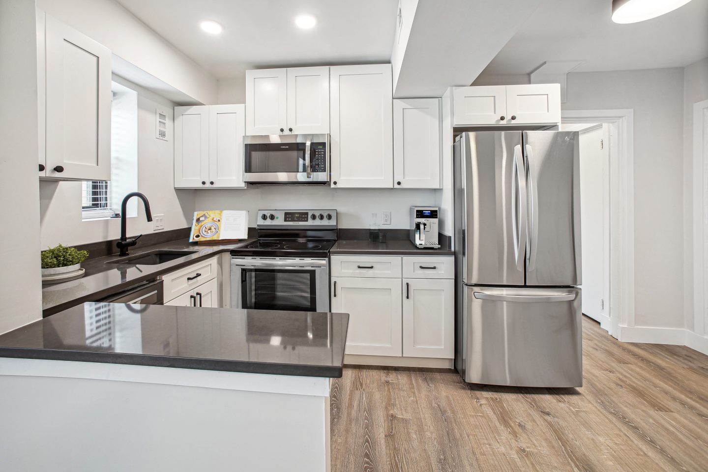 Prince George Apartments Image 6