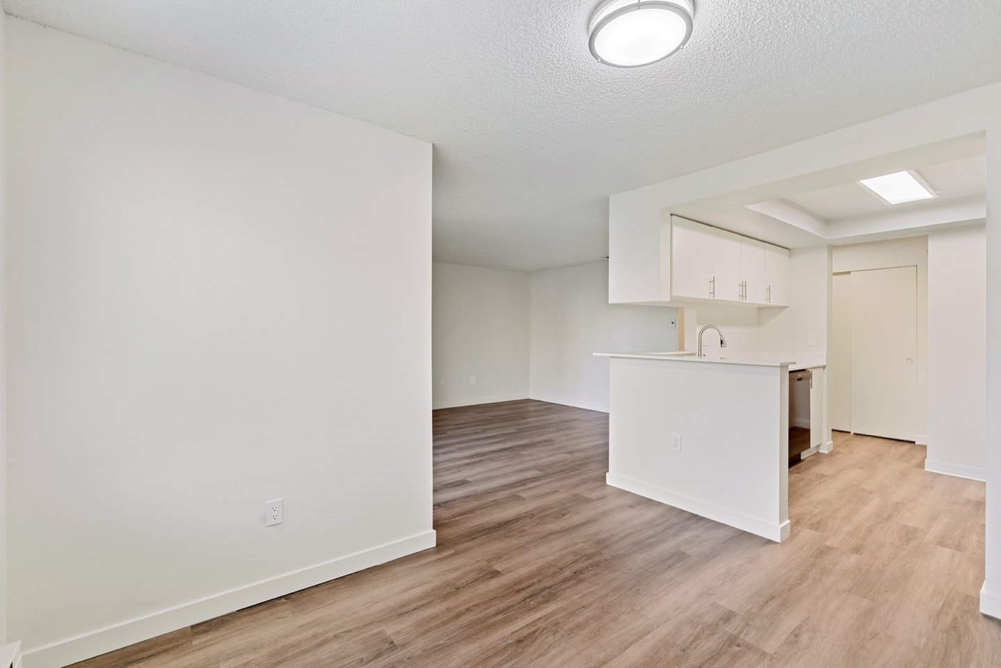 Pointe East Image 47