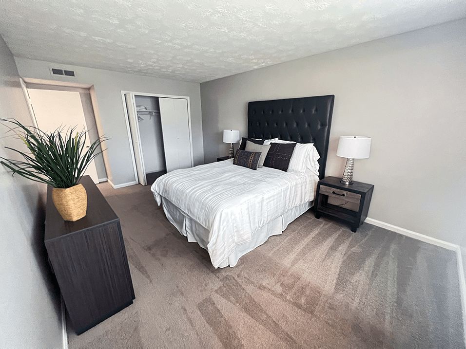 Pine Grove Apartments Image 6