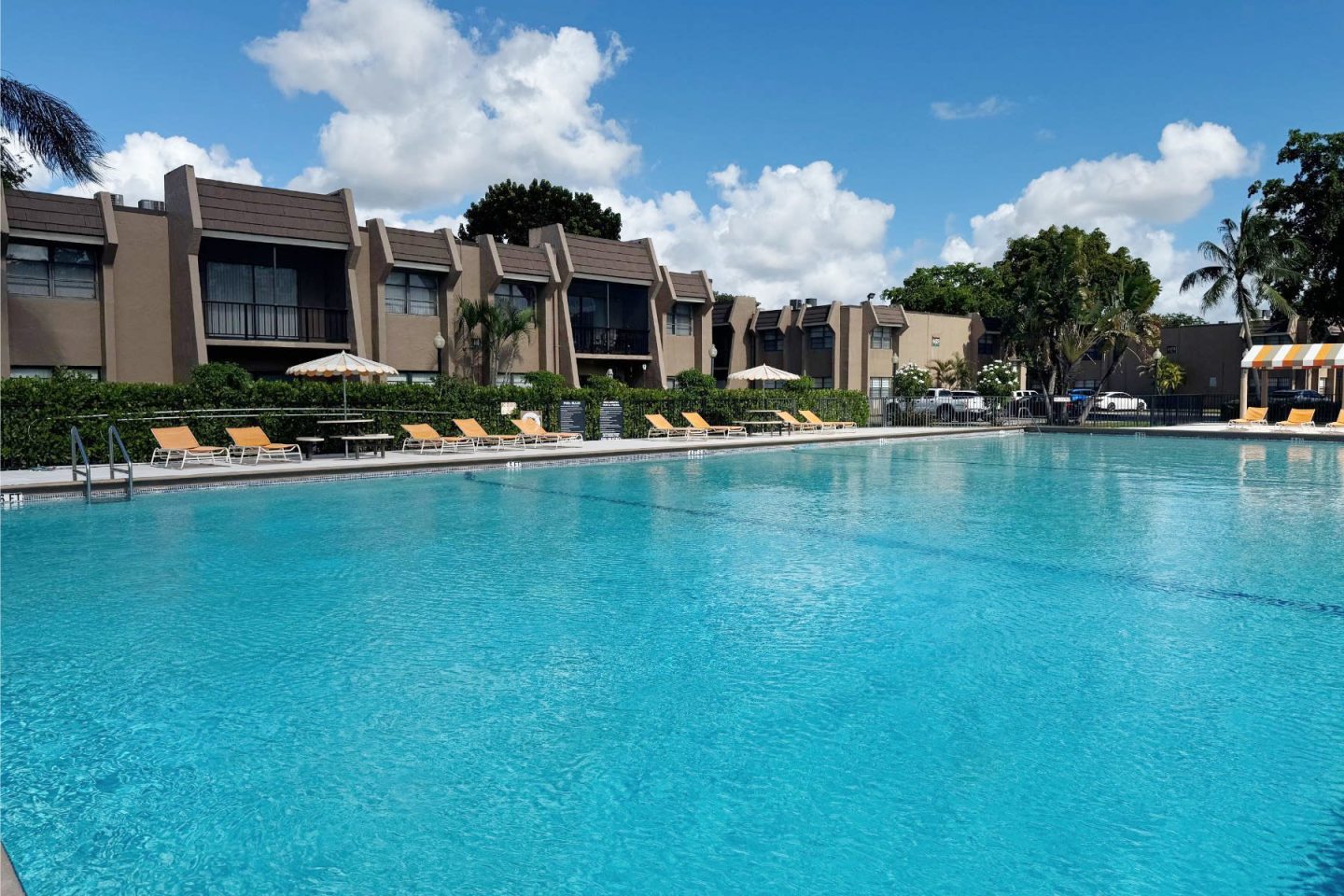 Courtyards at Miami Lakes Image 1