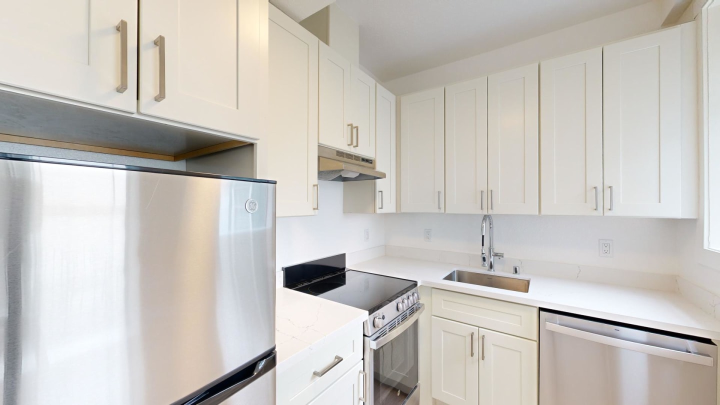355 Fulton Image 11