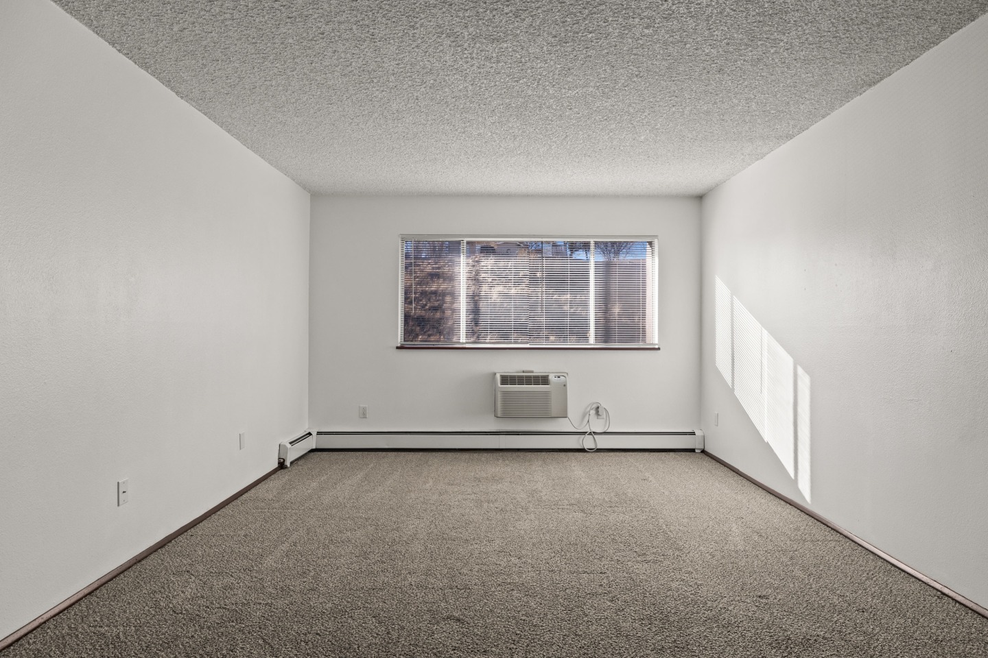 Conquistador Apartments Image 8