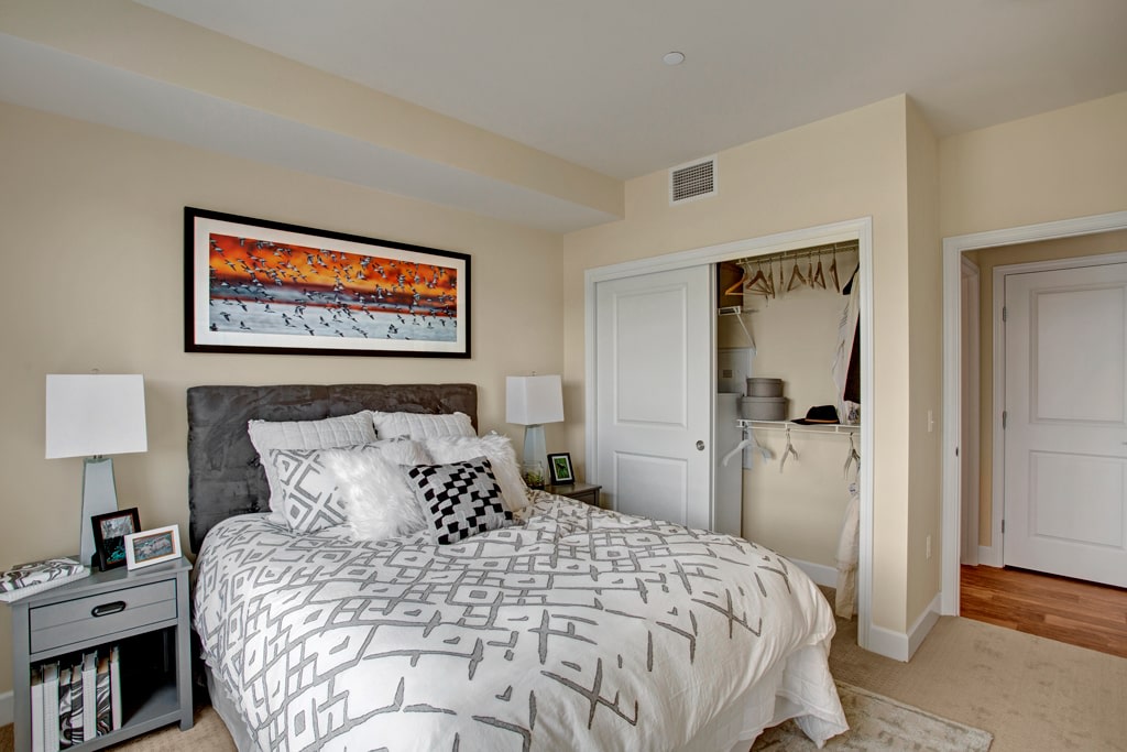 Woodin Creek Village Image 9